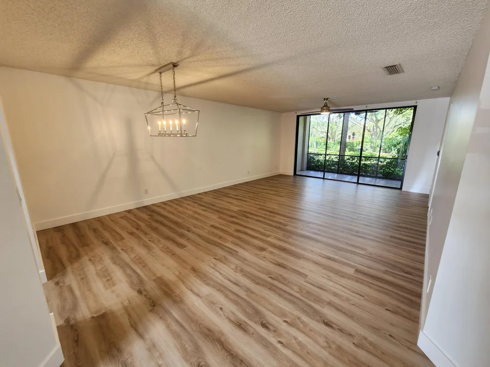 Unit for sale at 1101 Duncan Circle, Palm Beach Gardens, FL 33418