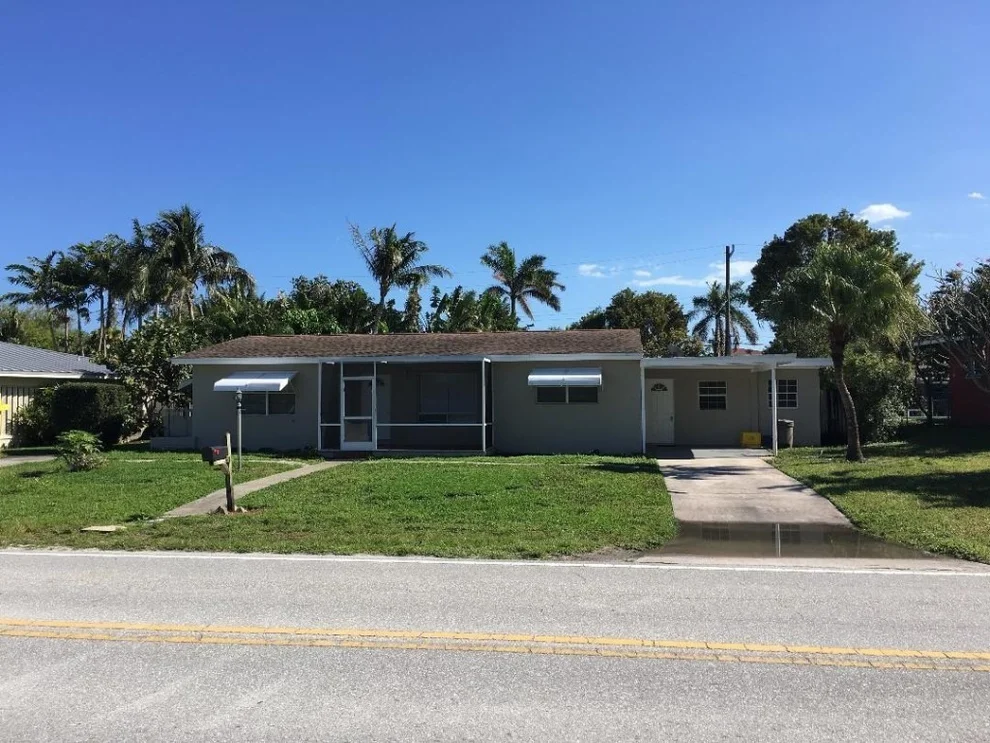 Unit for sale at 5180 Lake Osborne Drive, Lake Worth Beach, FL 33461