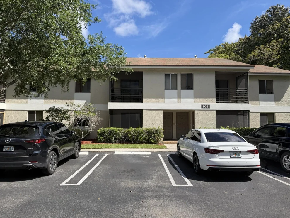 Unit for sale at 106 Gardens Drive, Pompano Beach, FL 33069