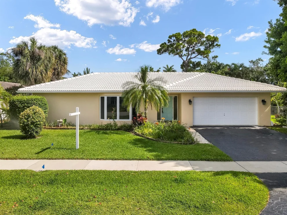 Unit for sale at 990 NW 10th Street, Boca Raton, FL 33486