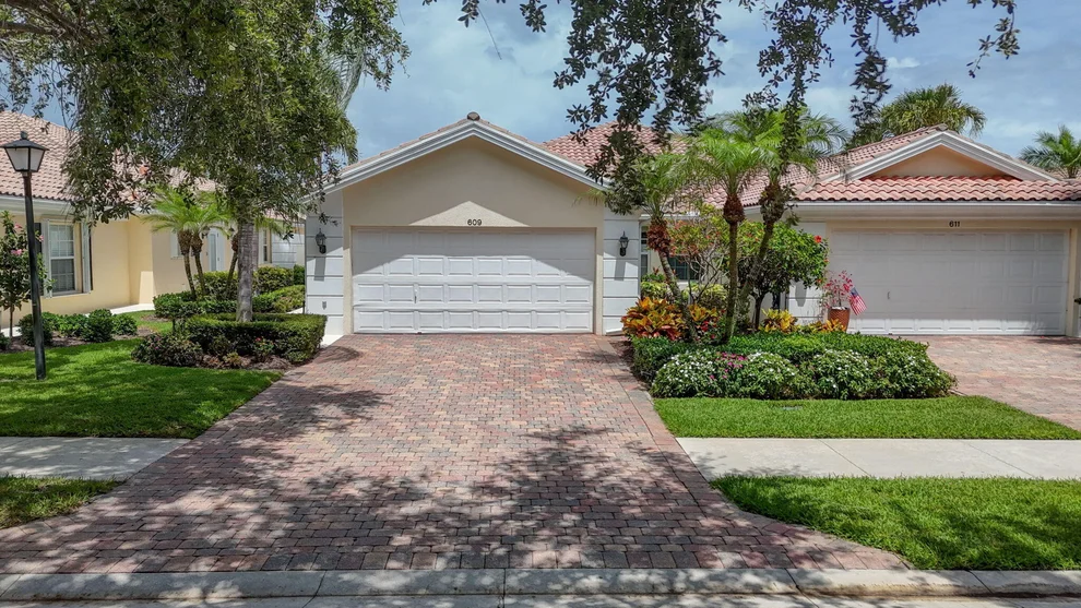 Unit for sale at 609 Hudson Bay Drive, Palm Beach Gardens, FL 33410