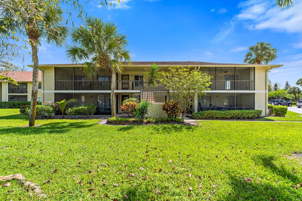 Unit for sale at 6536 Chasewood Drive, Jupiter, FL 33458