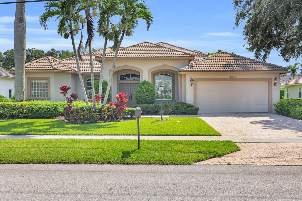 Unit for sale at 19064 SE Jupiter River Drive, Jupiter, FL 33458