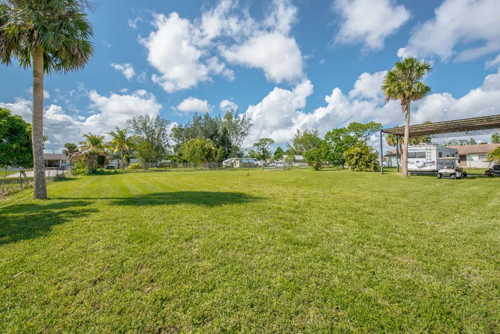 Unit for sale at 1550 Magnolia Drive, West Palm Beach, FL 33417