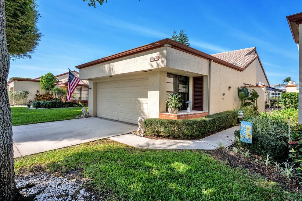 Unit for sale at 5594 Kiowa Circle, Boynton Beach, FL 33437