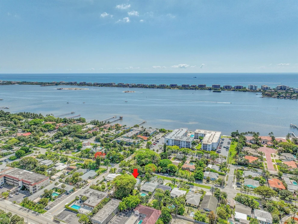 Unit for sale at 1511 S Palmway, Lake Worth Beach, FL 33460