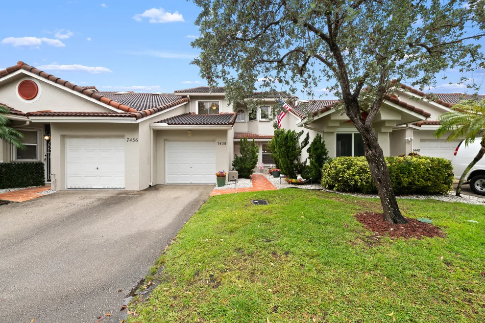Unit for sale at 7438 S Pinewalk Dr Drive S, Margate, FL 33063