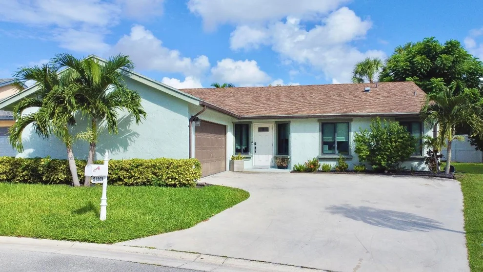 Unit for sale at 21565 Yellowstone  Park Way, Boca Raton, FL 33428
