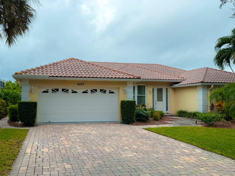 Unit for sale at 6253 Winding Lake Drive, Jupiter, FL 33458