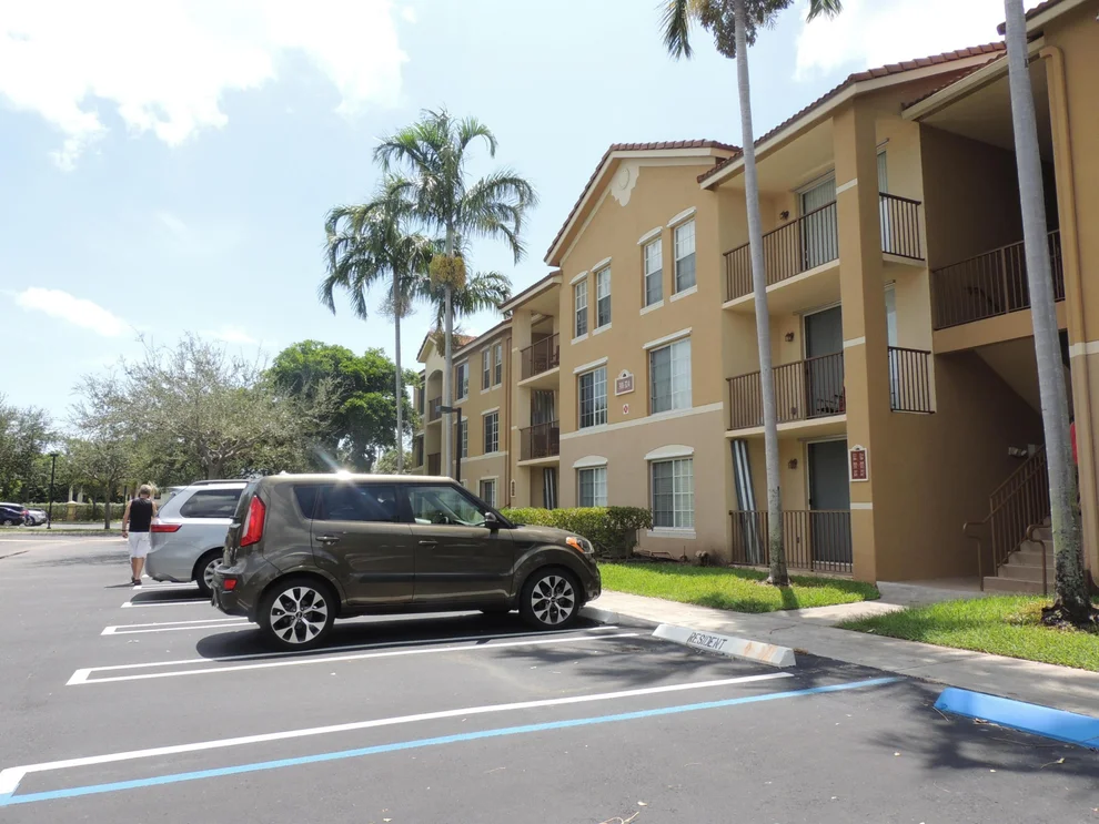Unit for sale at 305 Villa Circle, Boynton Beach, FL 33435
