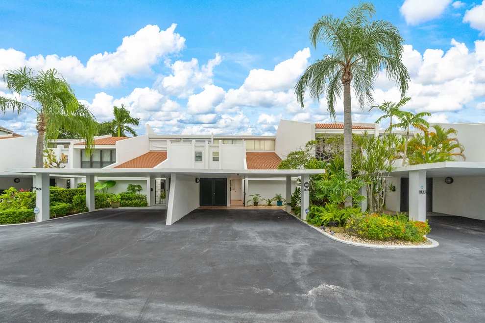 Unit for sale at 1924 Presidential Way, West Palm Beach, FL 33401