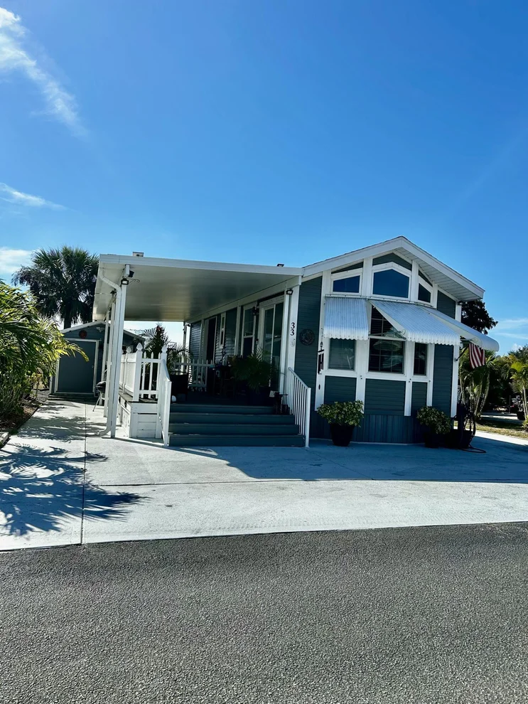 Unit for sale at 13860 SE 126th Terrace SE, Okeechobee, FL 34974