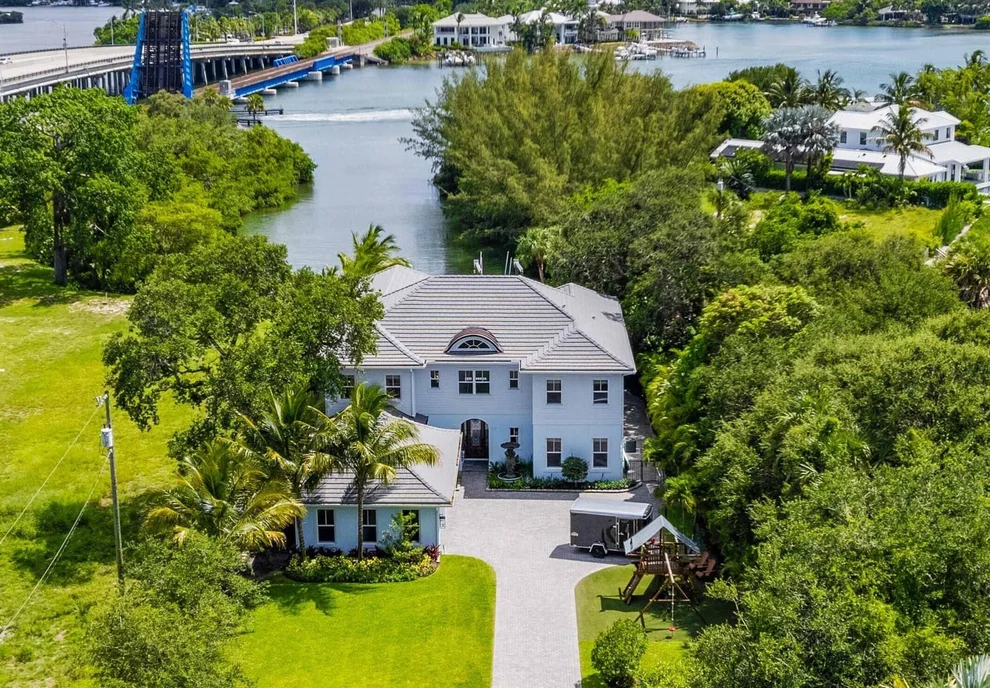 Unit for sale at 202 E Riverside Drive, Jupiter, FL 33469