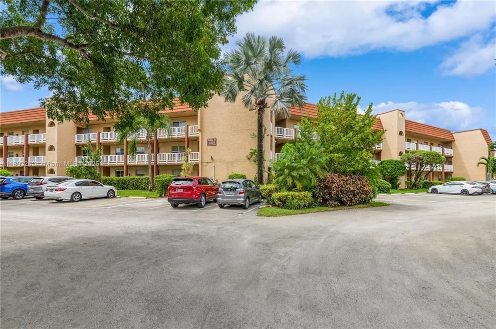 Unit for sale at 9301 Sunrise Lakes Boulevard, Sunrise, FL 33322