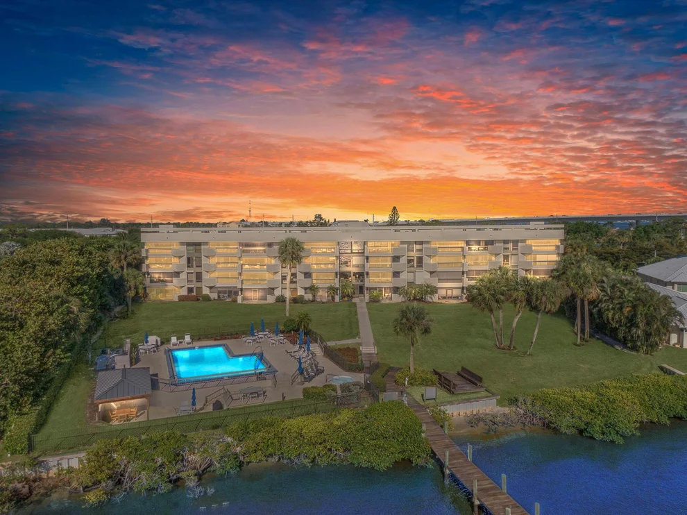 Unit for sale at 625 NW North River Drive, Stuart, FL 34994