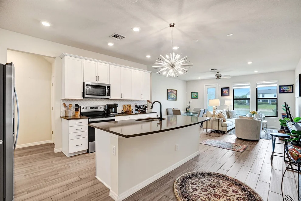 Unit for sale at 2281 Appleton Circle, Oakland Park, FL 33309
