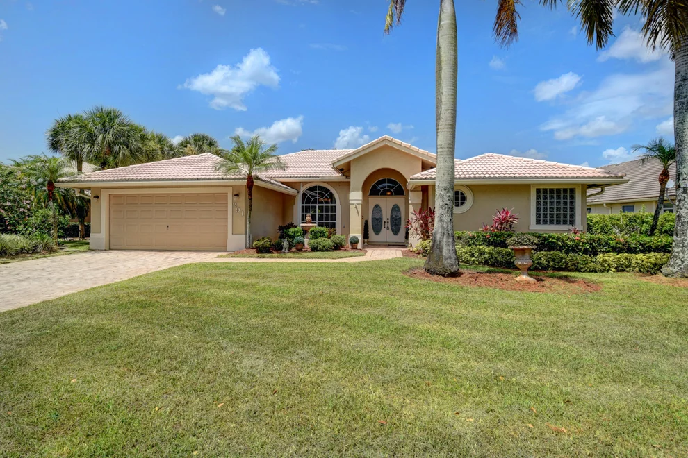Unit for sale at 291 Cypress Trace, Royal Palm Beach, FL 33411