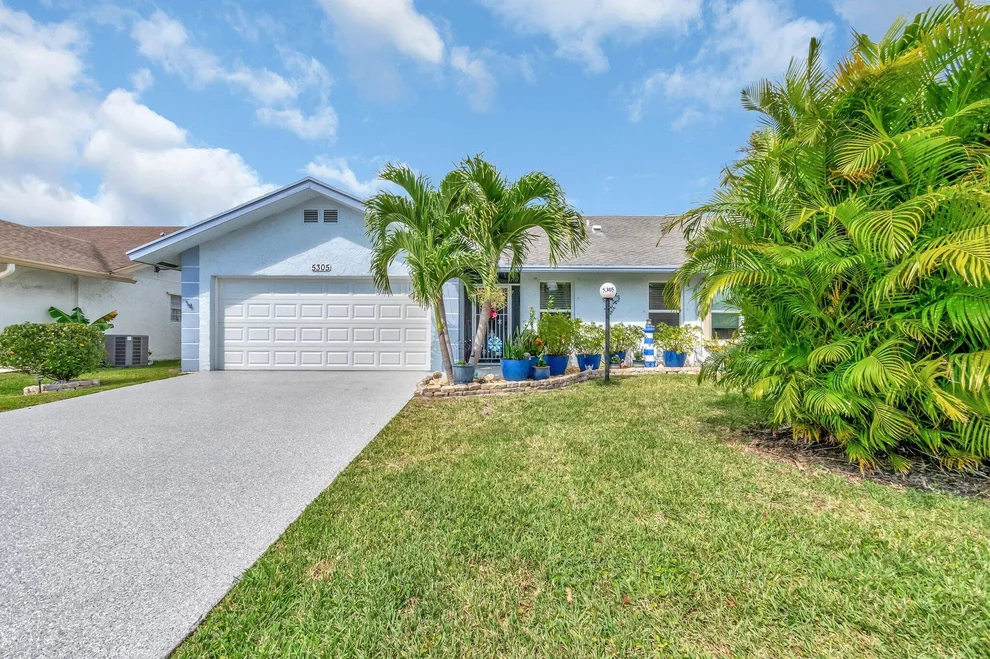 Unit for sale at 5305 Garrett Lane, West Palm Beach, FL 33417