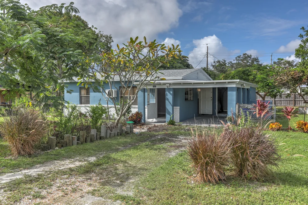 Unit for sale at 2441 SE 1st Court SE, Vero Beach, FL 32962
