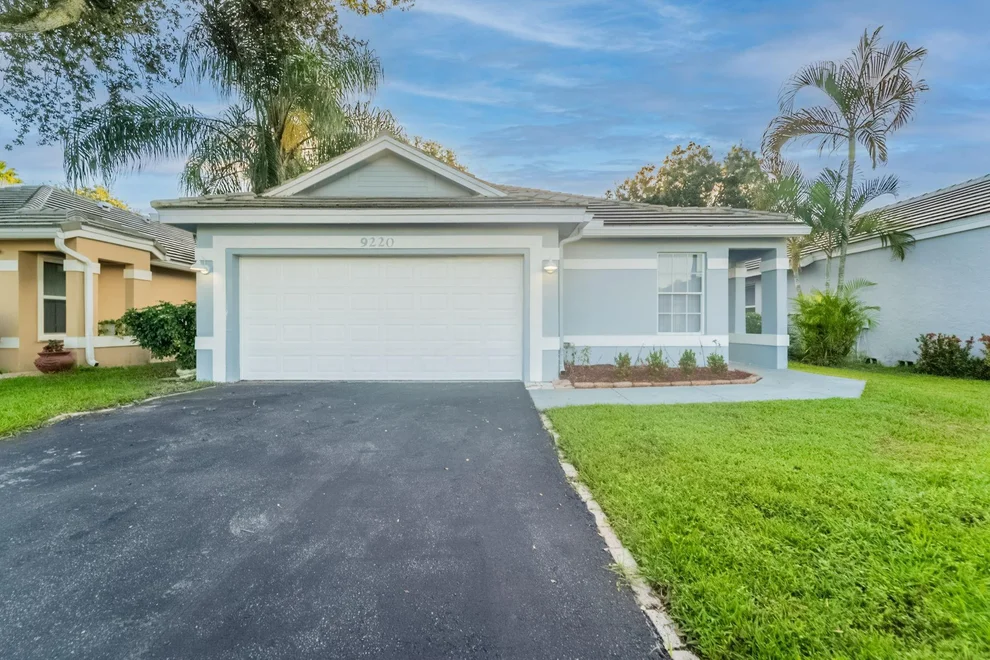 Unit for sale at 9220 Arborwood Circle, Davie, FL 33328