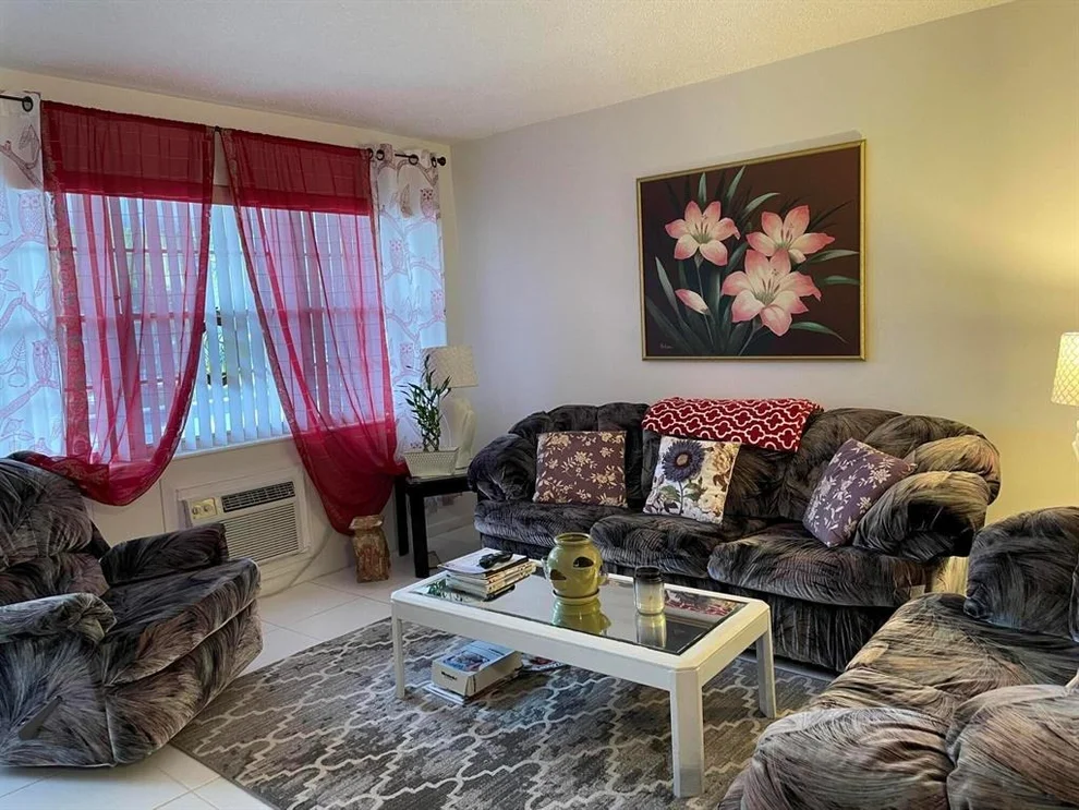 Unit for sale at 208 Berkshire J, West Palm Beach, FL 33417