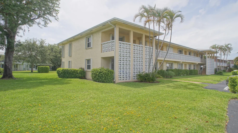 Unit for sale at 1340 NW 19th Terrace, Delray Beach, FL 33445