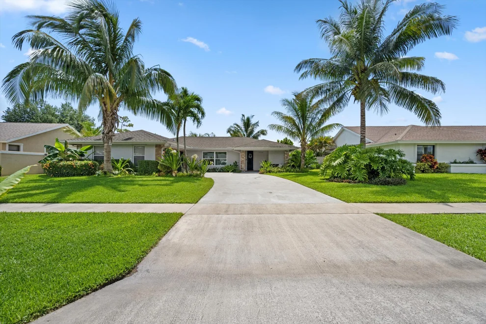 Unit for sale at 14244 Horseshoe Trace, Wellington, FL 33414