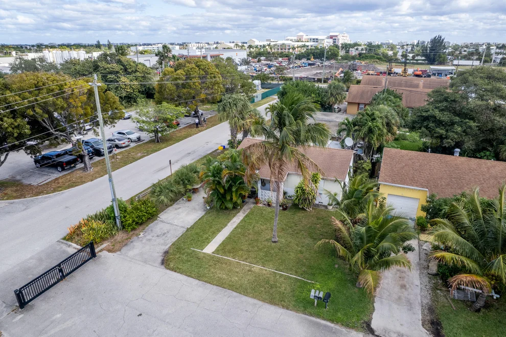 Unit for sale at 730 N 5th Street, Lantana, FL 33462