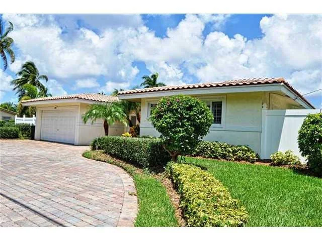 Unit for sale at 2814 NE 34th Court, Lighthouse Point, FL 33064