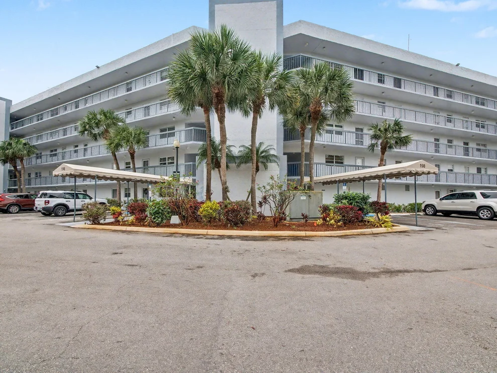 Unit for sale at 198 NW 67th Street, Boca Raton, FL 33487