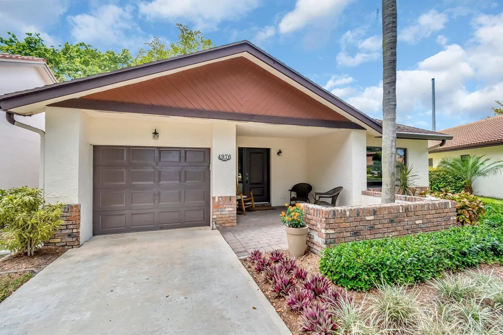 Unit for sale at 4976 Boxwood Circle, Boynton Beach, FL 33436