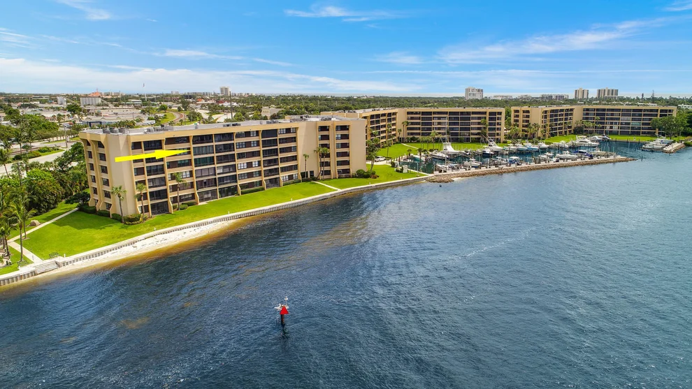 Unit for sale at 1542 Jupiter Cove Drive, Jupiter, FL 33469