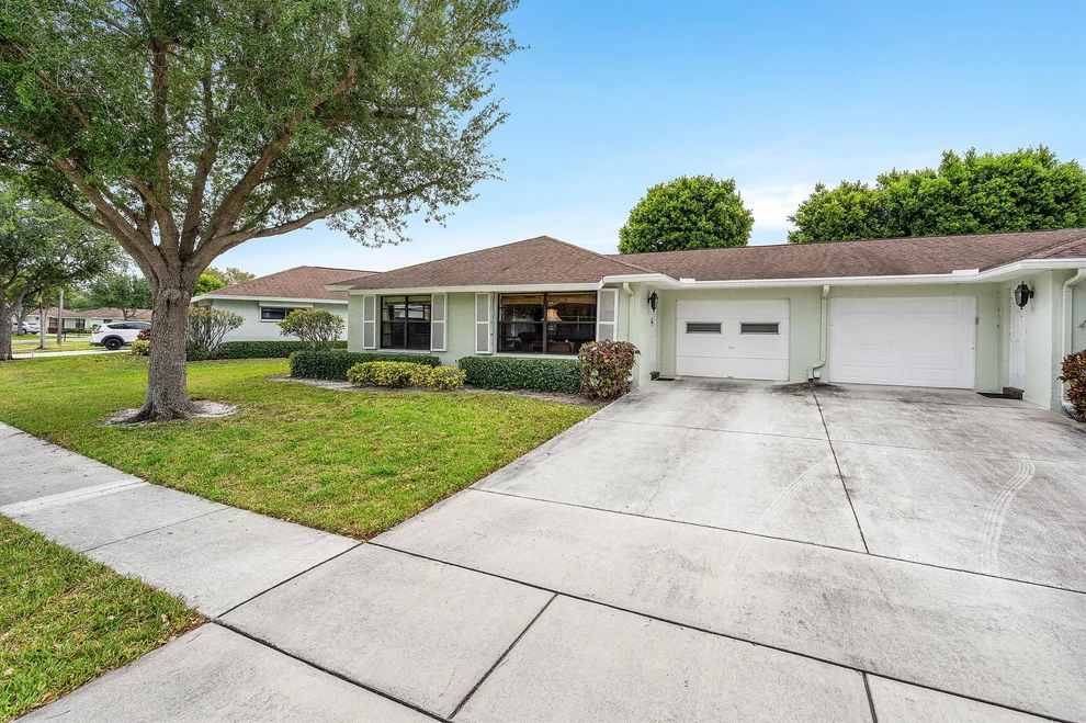 Unit for sale at 4350 Pear Tree Circle, Boynton Beach, FL 33436