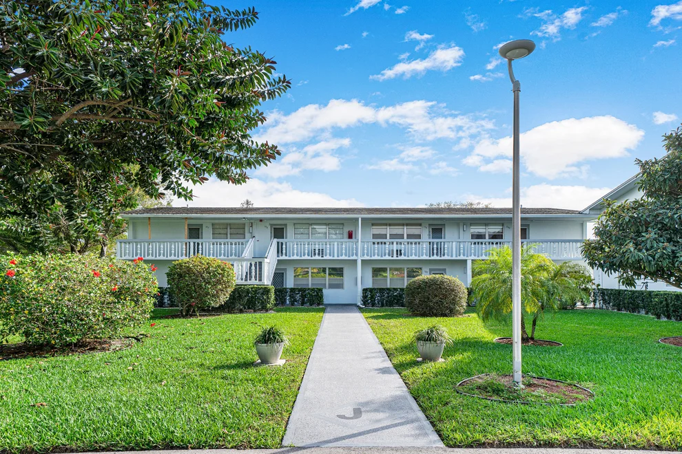 Unit for sale at 200 Tilford J, Deerfield Beach, FL 33442