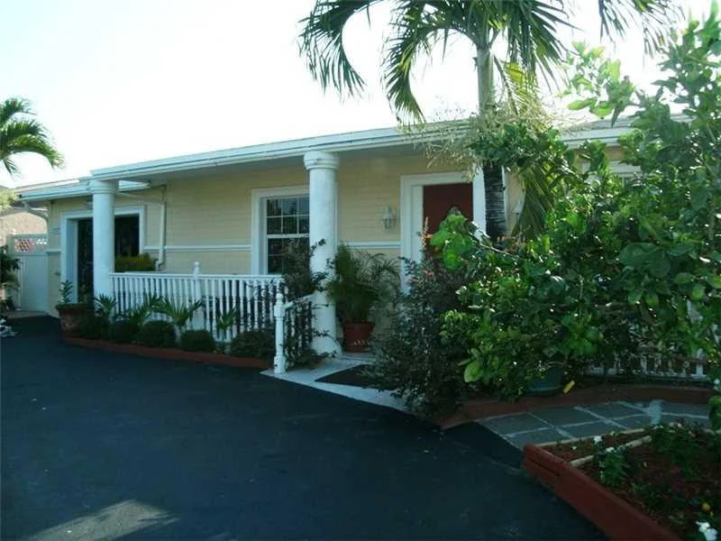 Unit for sale at 309 SW 77th Avenue, North Lauderdale, FL 33068
