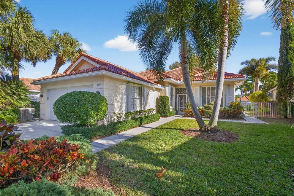 Unit for sale at 520 E Tall Oaks Drive, Palm Beach Gardens, FL 33410