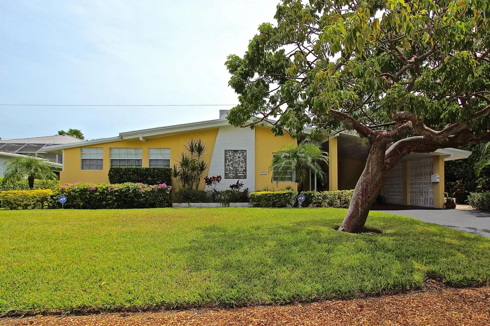 Unit for sale at 530 NE 17th Street, Boca Raton, FL 33432