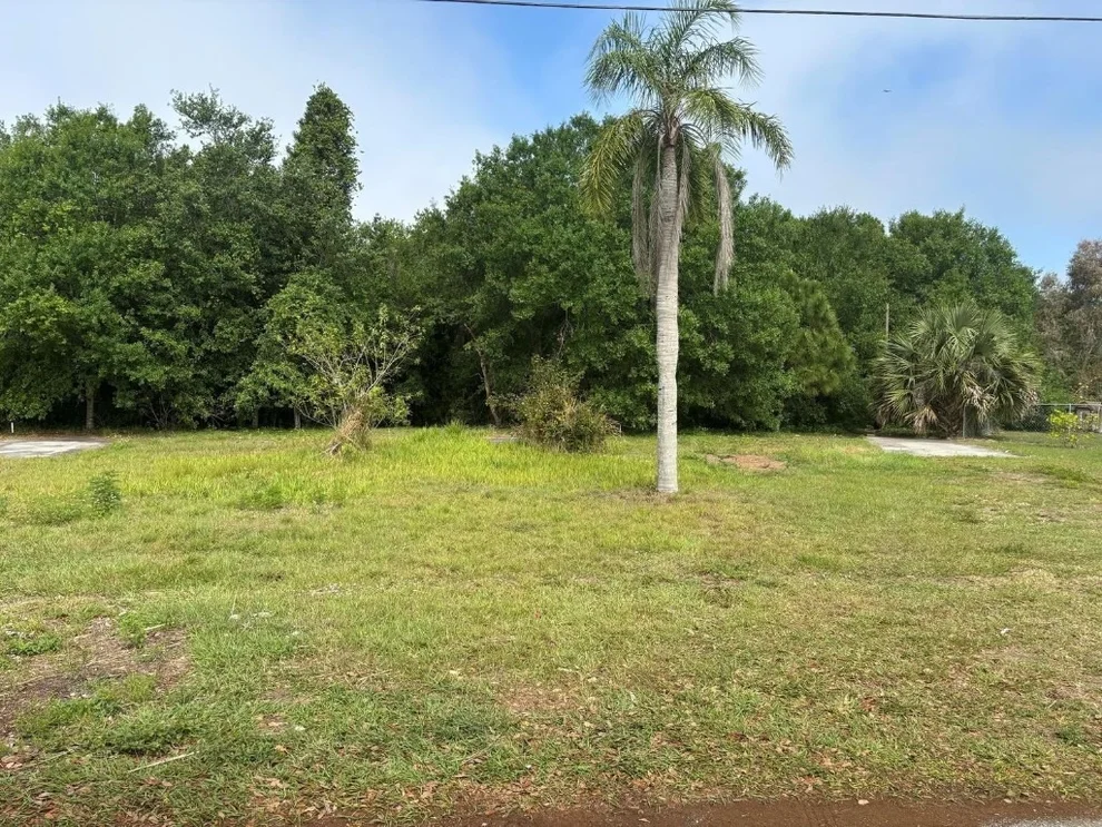 Unit for sale at 9205 SE 60th Drive, Okeechobee, FL 34974