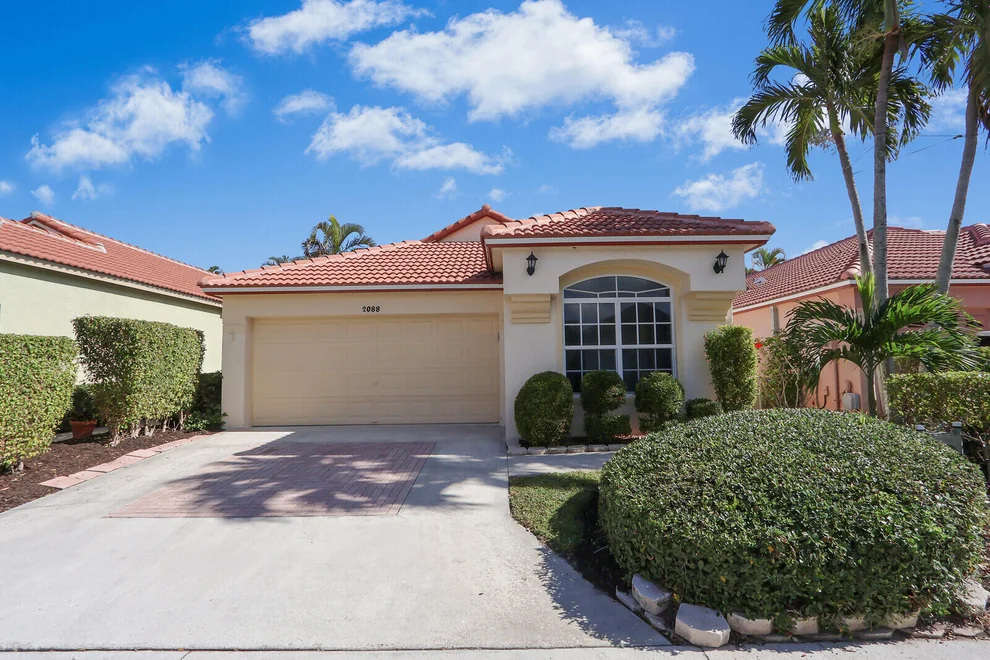 Unit for sale at 2088 Bonisle Circle, Riviera Beach, FL 33418