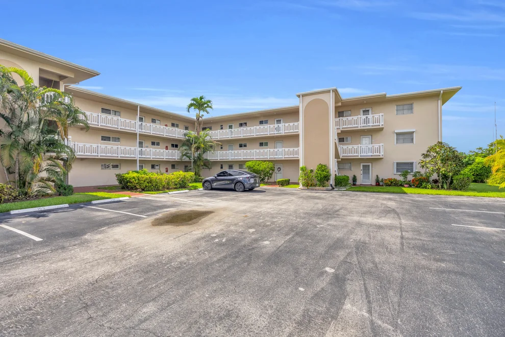 Unit for sale at 2724 Garden Drive S, Lake Worth Beach, FL 33461