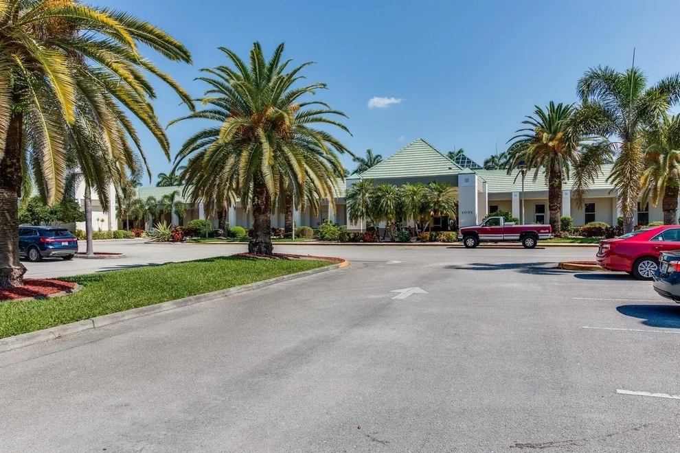 Unit for sale at 2901 Victoria Circle, Coconut Creek, FL 33066