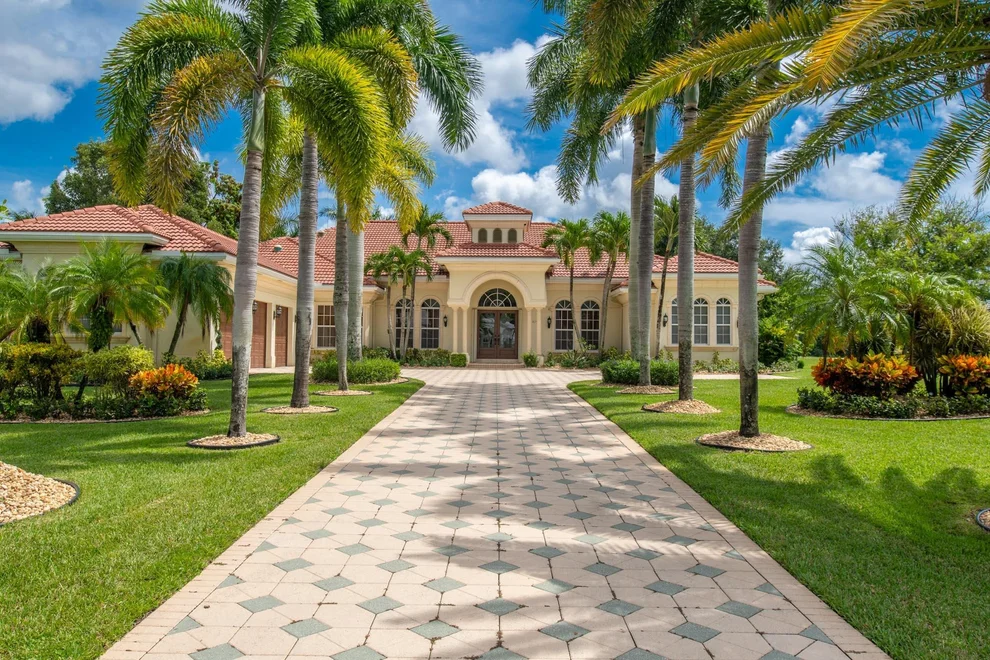 Unit for sale at 11610 Stonehaven Way, Palm Beach Gardens, FL 33412