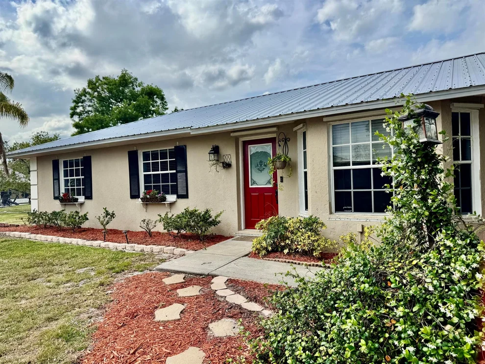 Unit for sale at 8401 SW 10th Lane, Okeechobee, FL 34974