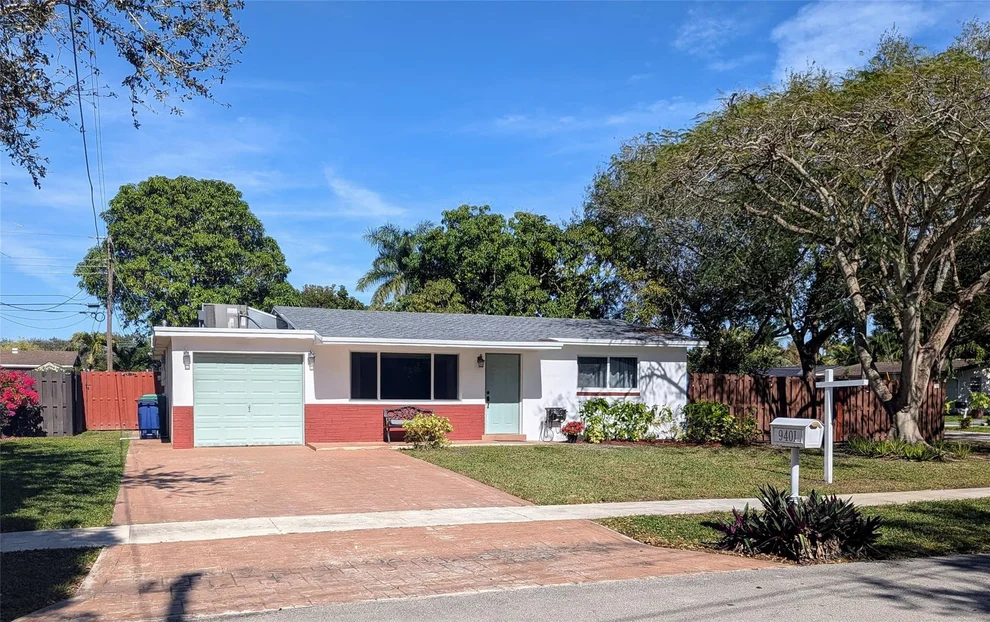 Unit for sale at 9401 SW 53rd Street, Cooper City, FL 33328