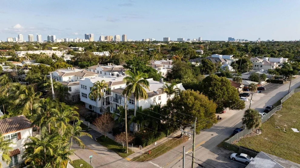 Unit for sale at 852 NE 16th Avenue, Fort Lauderdale, FL 33304