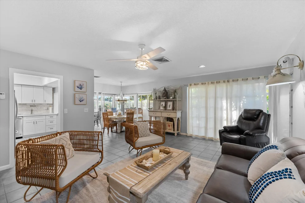 Unit for sale at 102 Villa Circle, Atlantis, FL 33462
