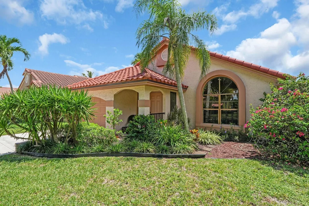 Unit for sale at 558 NW 39th Avenue, Deerfield Beach, FL 33442