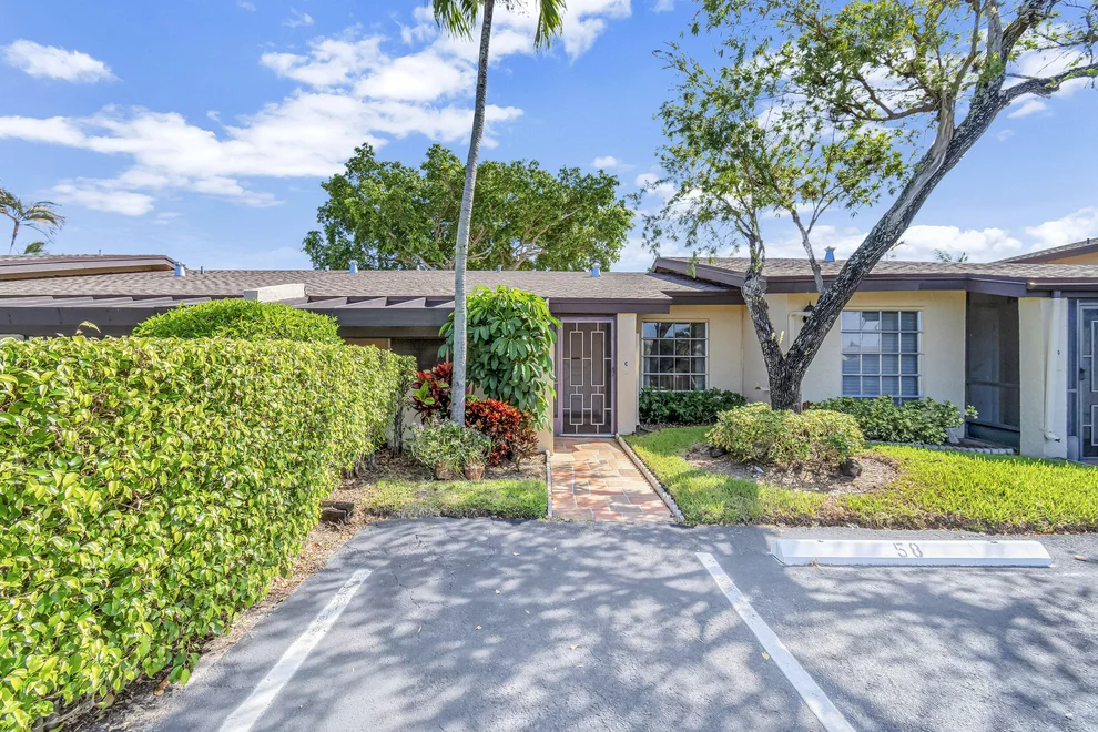 Unit for sale at 13677 Via Aurora, Delray Beach, FL 33484