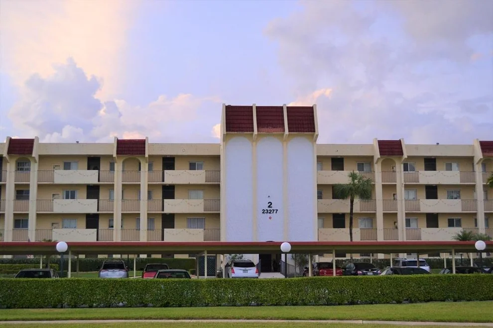 Unit for sale at 23277 Barwood Lane N, Boca Raton, FL 33428