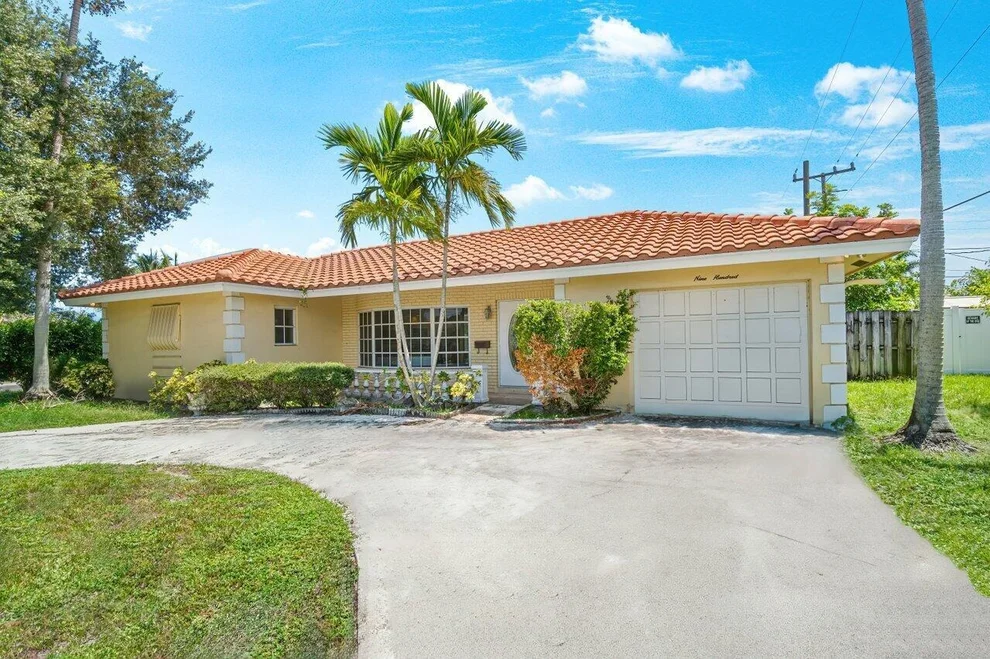Unit for sale at 900 SW 4th Street, Boca Raton, FL 33486